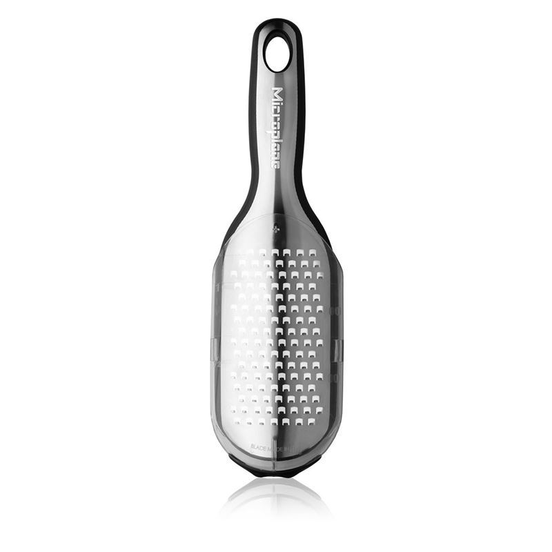 512-microplane-8211-elite-series-coarse-grater-black-27cm--1.jpg Microplane – Elite Series Coarse Grater Black 27cm