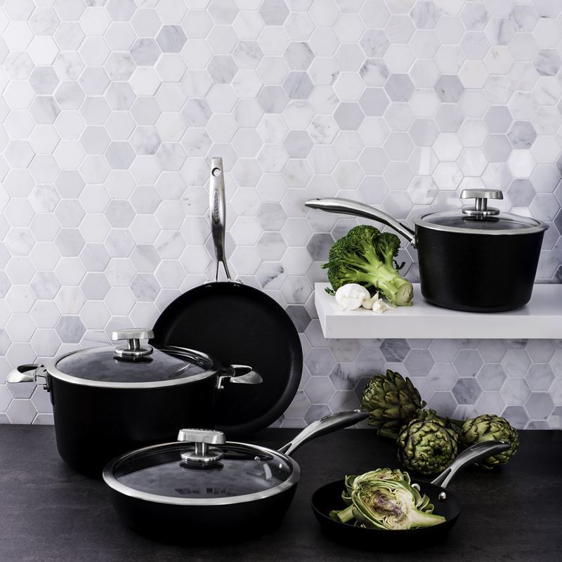 Scanpan – Pro IQ Induction 28cm Covered Sauté Pan 2.4Ltr (Made in Denmark)